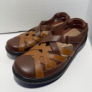 Clarks Women's Brown Leather Loafers